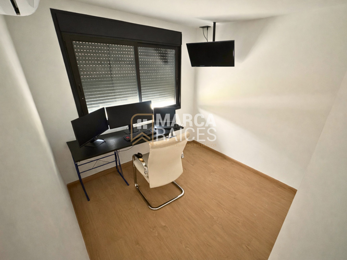 Casa ID.1721 - Venta Casa Premium 4 Dormitorios 2 Baños Cumbres de Carrasco (Barrio Privado) Canelones