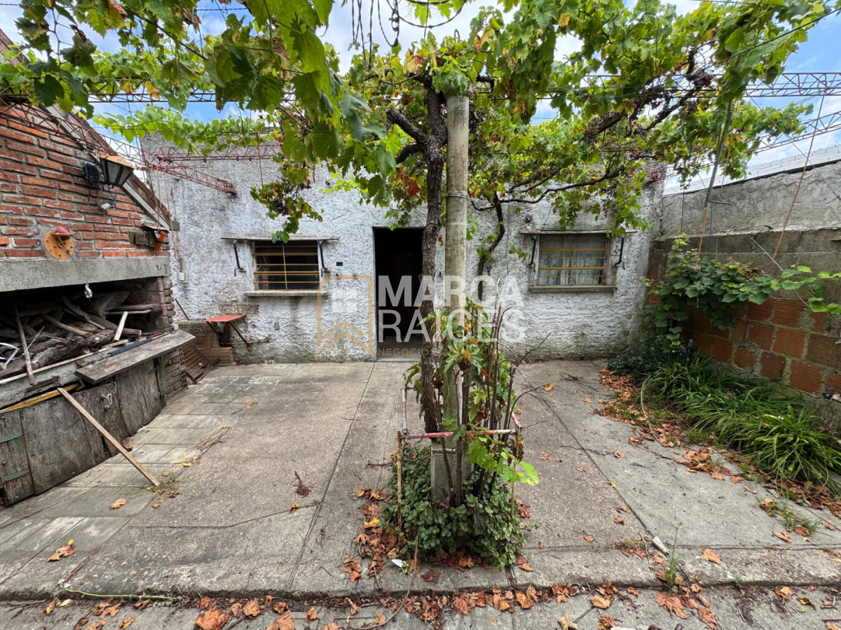 Casa ID.1843 - Venta Casa 3 Dormitorios Patio Cochera Parrillero A Reciclar Abayuba Montevideo