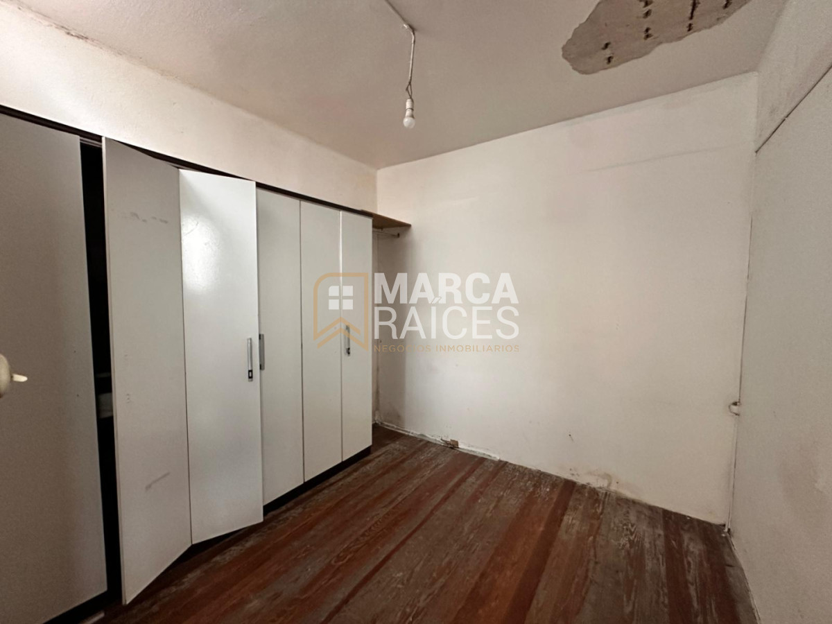 Casa ID.1899 - Venta Apartamento tipo casa 3 Dormitorios a reciclar Sin Gastos Comunes En Excelente Ubicación Pocitos