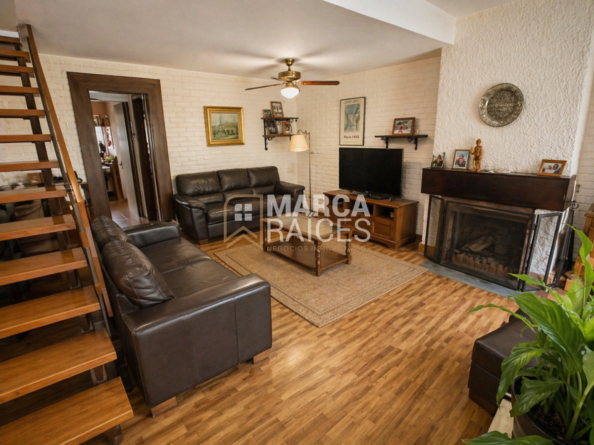 Casa ID.1907 - Venta Casa PH 3 Dormitorios 2 Baños 2 Pisos 4 Garages Parrillero Carrasco Sur Montevideo