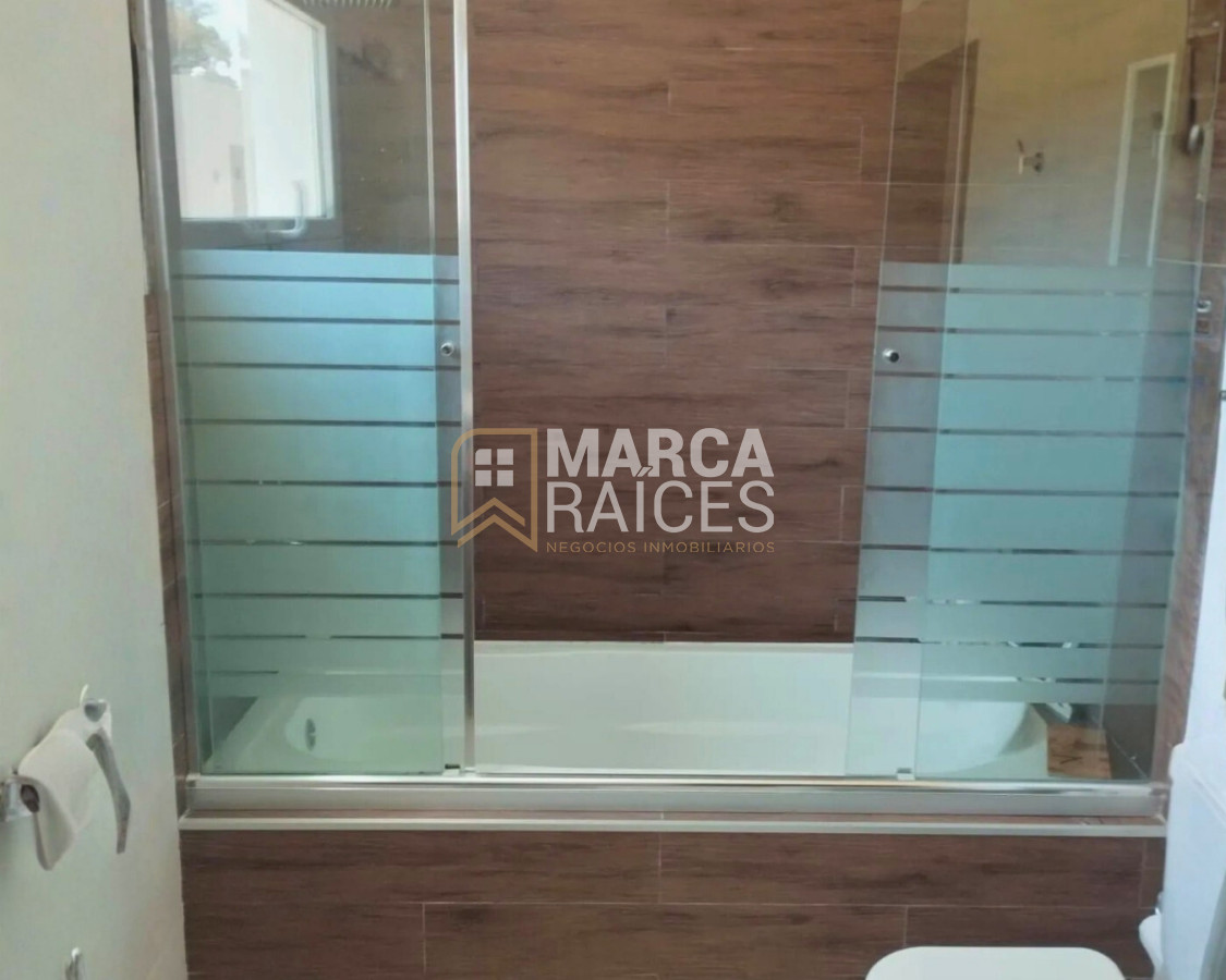 Casa ID.1803 - Casa en Venta Premium Altos de La Tahona 4 Dormitorios 4 Baños