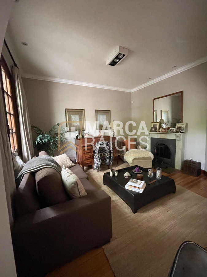 Casa ID.899 - Venta Casa 4 Dormitorios 3 Baños 3 Garage Punta Carretas Montevideo 