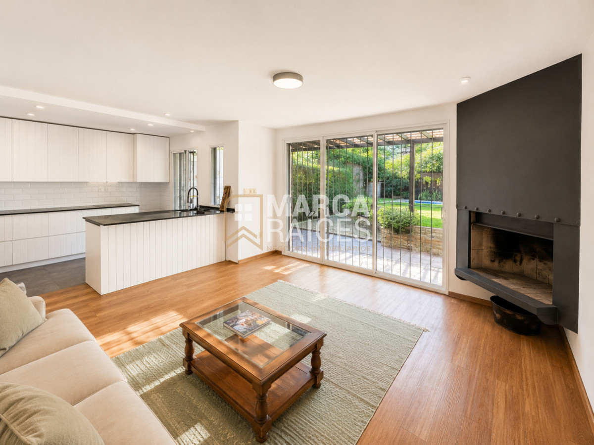 Casa ID.2037 - Venta Casa Ph Independiente 3 Dormitorios 3 Baños Piscina Climatizada Parrillero Cochera Parque Miramar 
