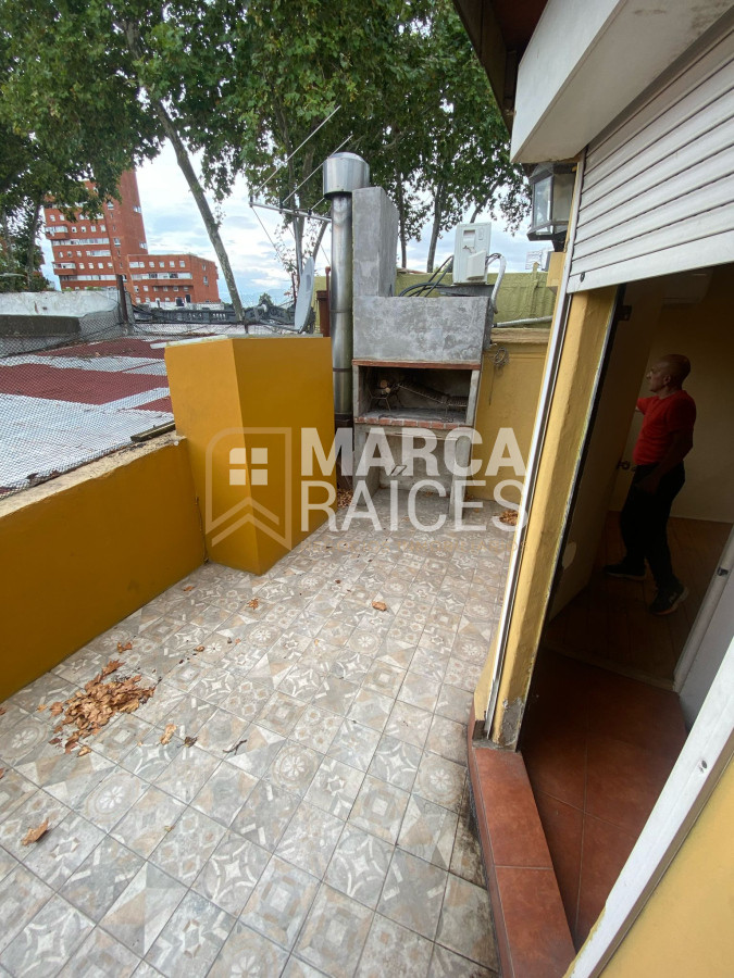 Casa ID.1367 - Venta Casa 2 Dormitorios Con Renta Vestidor Parrillero Estufa A Leña  Union Montevideo