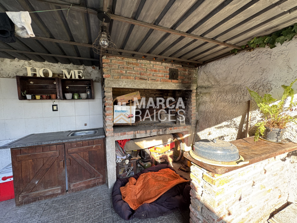 Casa ID.1562 - Venta Casa 3 Dormitorios en Terreno de 580 m2 Flor de Maroñas Montevideo