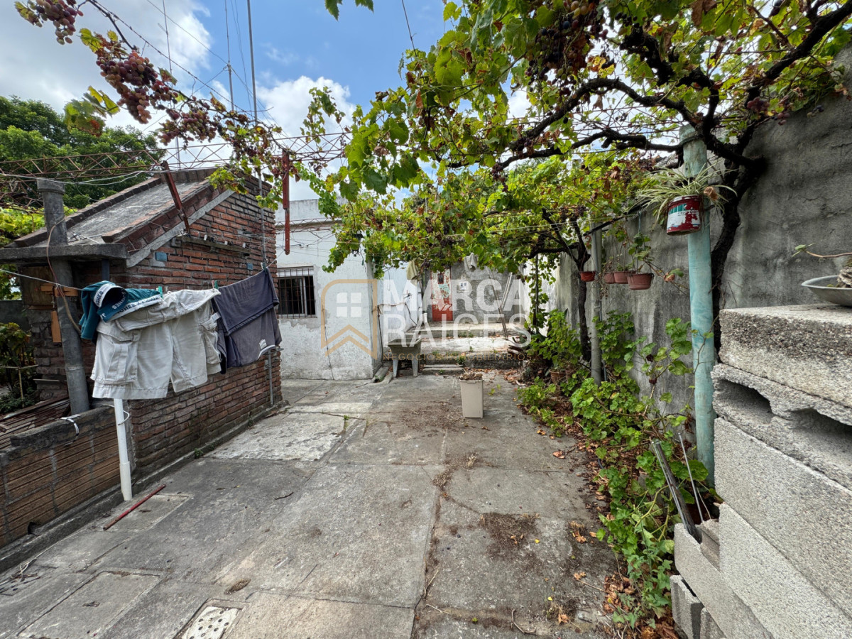 Casa ID.1843 - Venta Casa 3 Dormitorios Patio Cochera Parrillero A Reciclar Abayuba Montevideo
