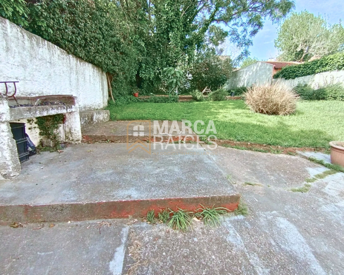 Casa ID.1726 - Venta Casa 4 Dormitorios 2 Baños Garage Patio Beldevere Montevideo