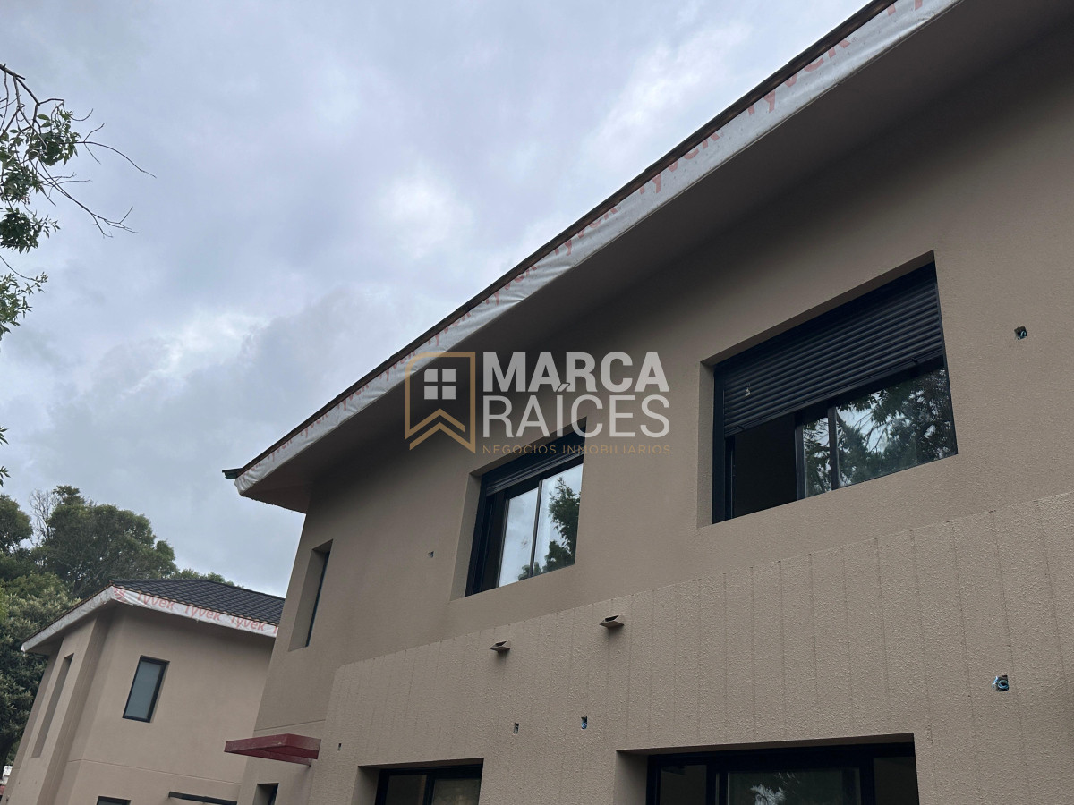 Casa ID.1331 - Venta casa de 3 dormitorios 2 baños parrillero y cochera en complejo privado a estrenar Prado Montevideo