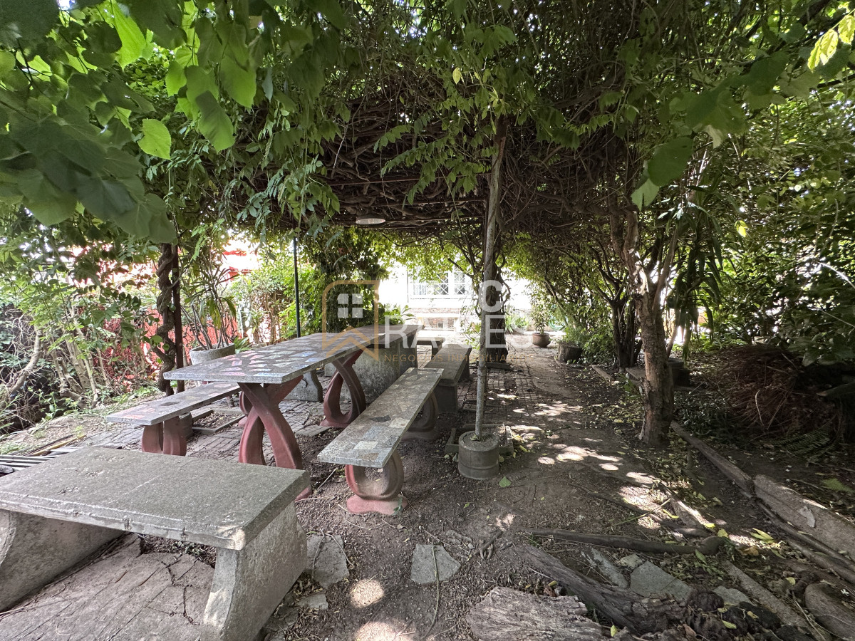 Casa ID.1076 - Casa En Venta 2 Plantas Unica Con Esta Construccion Equipada Terreno 950 m2 Mucha Seguridad Posibilidad de 2 Casas Piedras Blancas Montevideo