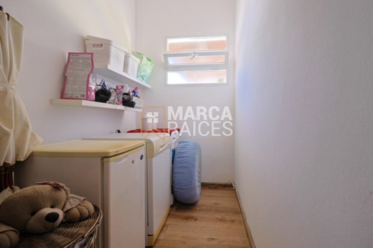 Casa ID.1705 - Casa Venta 3 Dormitorios 2 Baños Doble Garage Sur de Carrasco (San Jose de Carrasco)