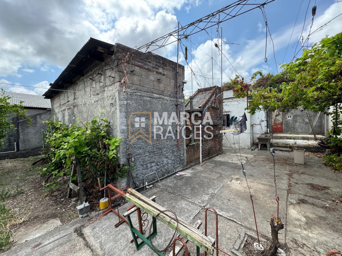 Casa ID.1843 - Venta Casa 3 Dormitorios Patio Cochera Parrillero A Reciclar Abayuba Montevideo