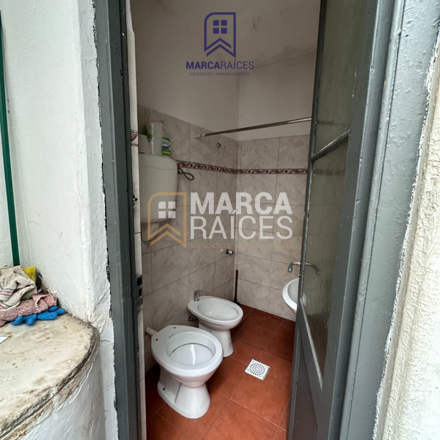 Casa ID.503 - Venta Casa 5 Dormitorios 2 Baños Azotea Cordon Montevideo