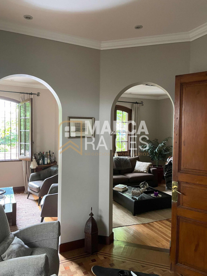 Casa ID.899 - Venta Casa 4 Dormitorios 3 Baños 3 Garage Punta Carretas Montevideo 