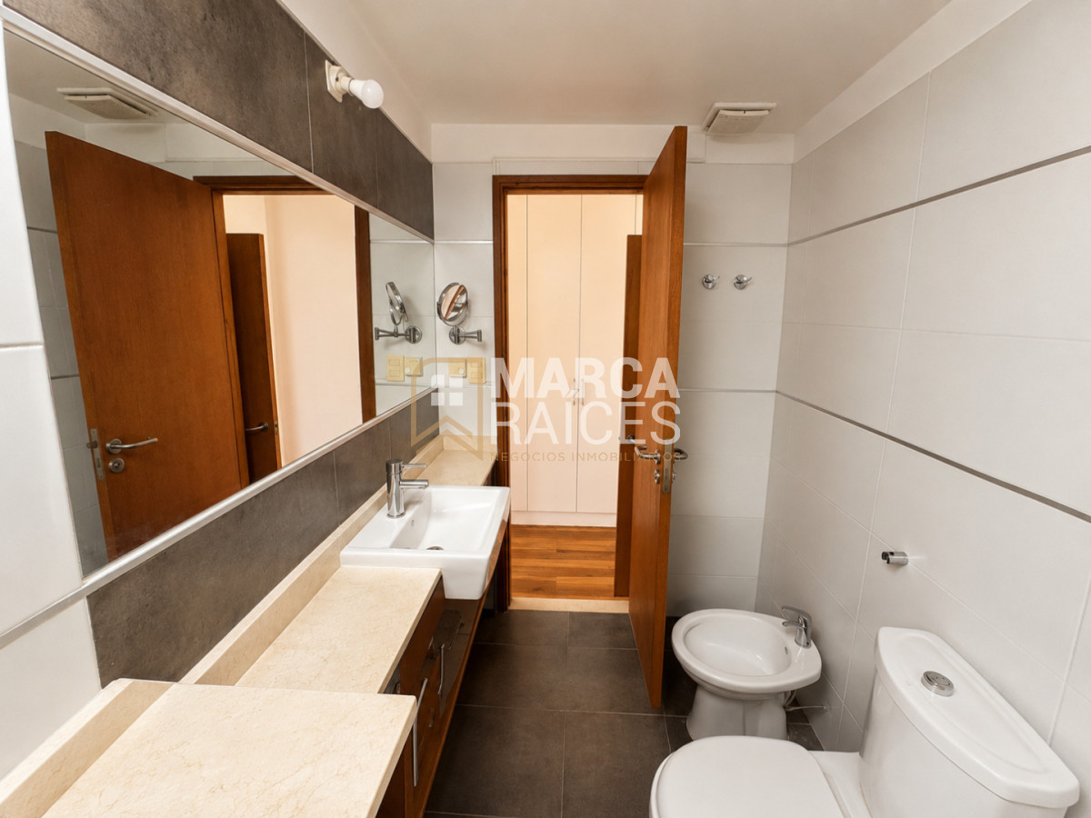 Casa ID.2037 - Venta Casa Ph Independiente 3 Dormitorios 3 Baños Piscina Climatizada Parrillero Cochera Parque Miramar 