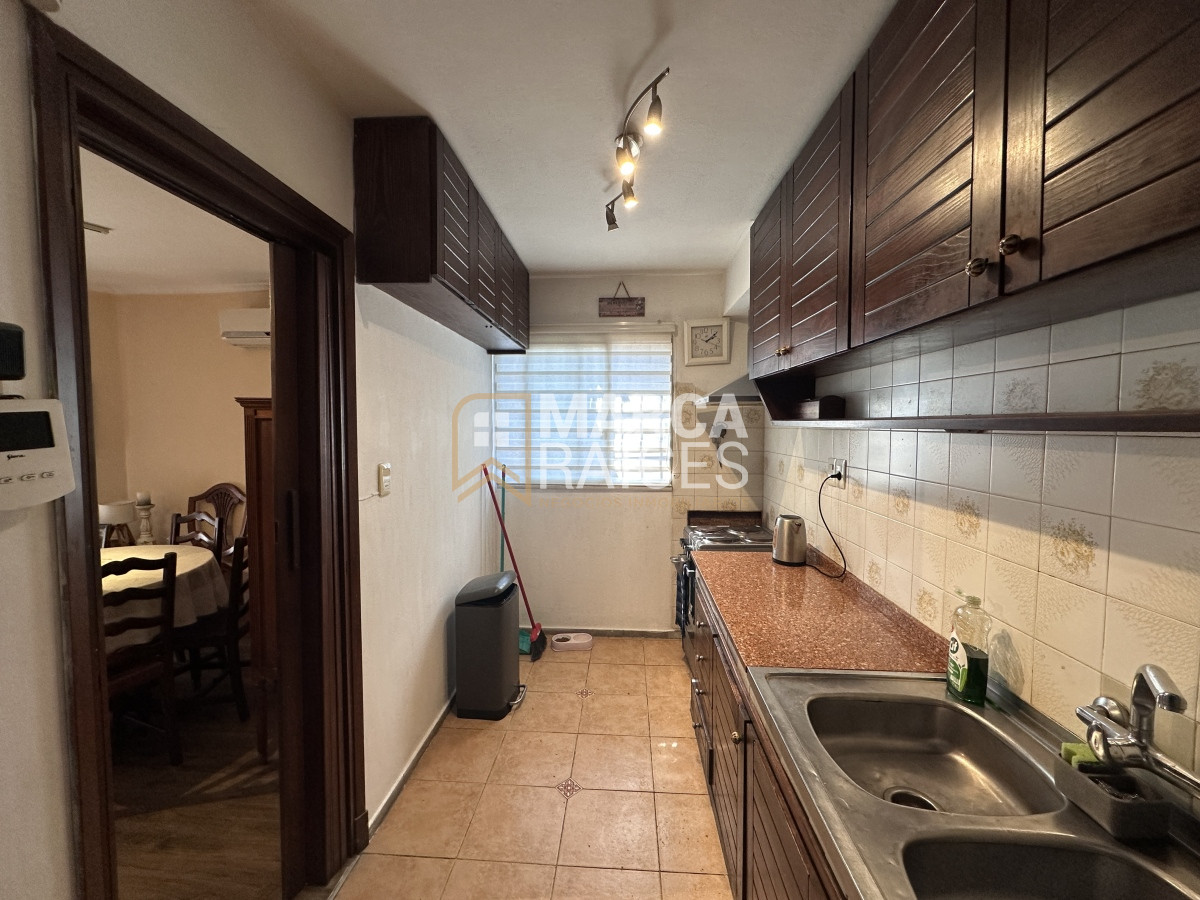 Casa ID.1073 - Venta Casa 4 Dormitorios 3 Baños Patio con Parrillero Parque Batlle Montevideo
