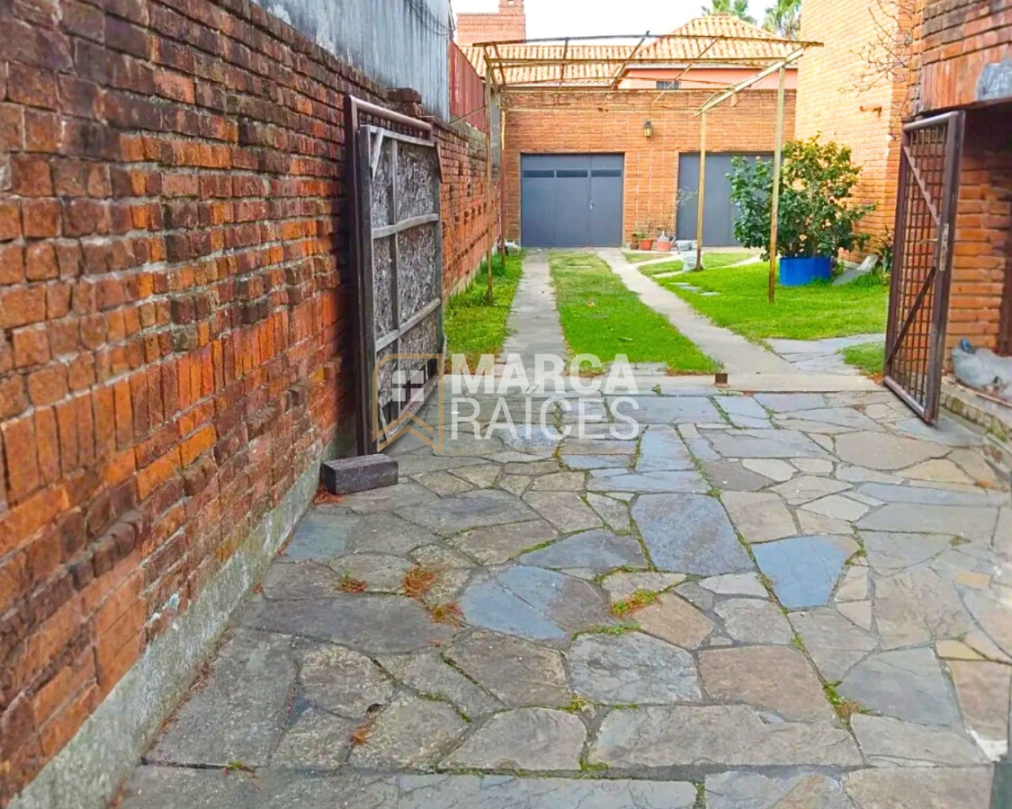 Casa ID.1724 - Venta Casa 3 Dormitorios 3 Baños Garage Carrasco Sur Montevideo