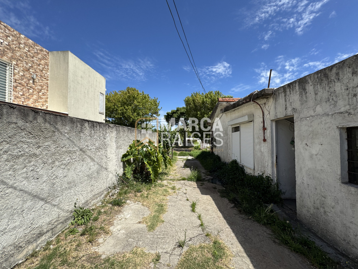 Casa ID.1231 - Venta Terreno Con Construcciones Carrasco Norte Montevideo