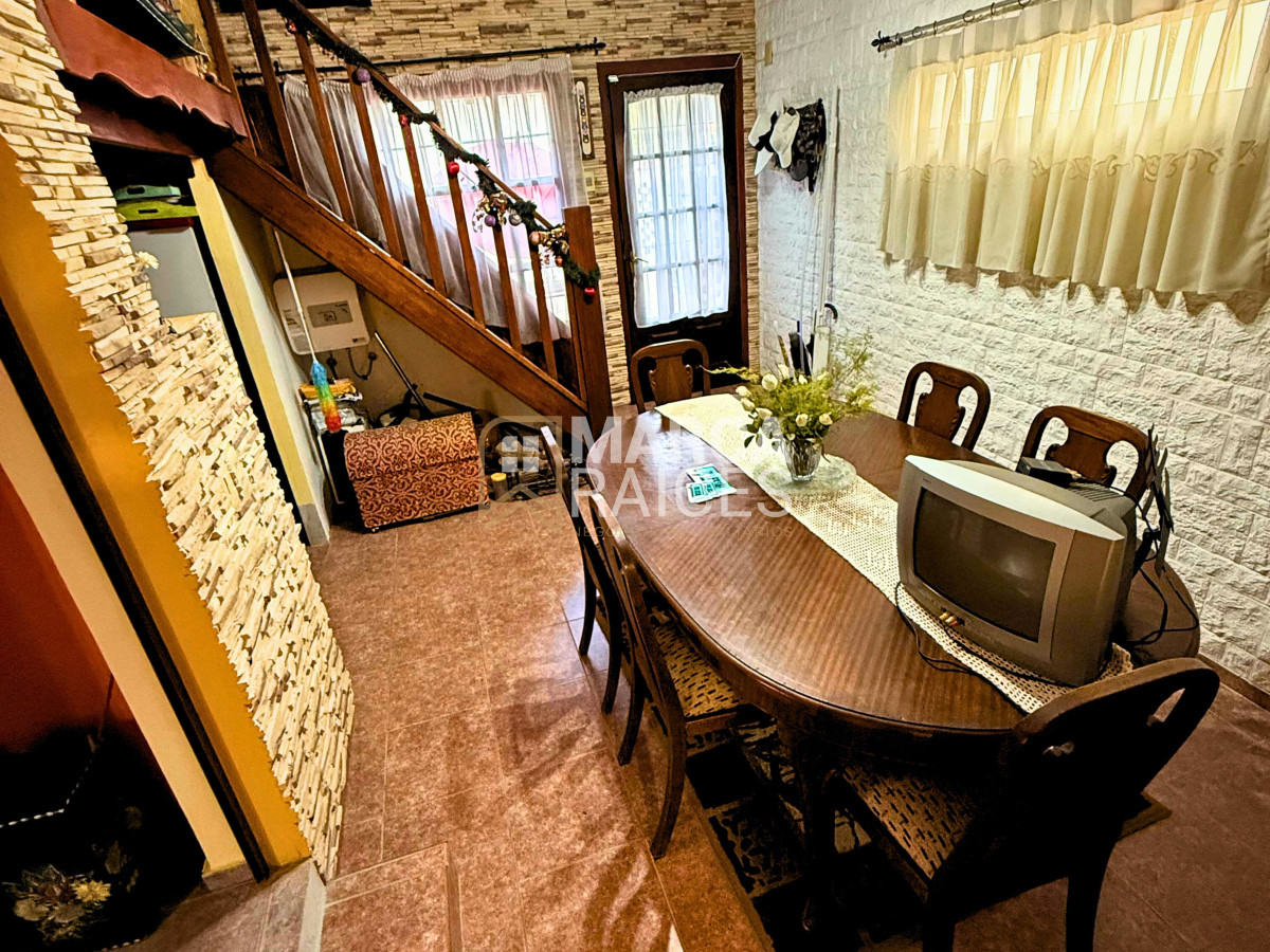 Casa ID.1519 - Venta Casa y 2 Apartamentos con Renta en Malvín Norte – Oportunidad de Inversión Montevideo
