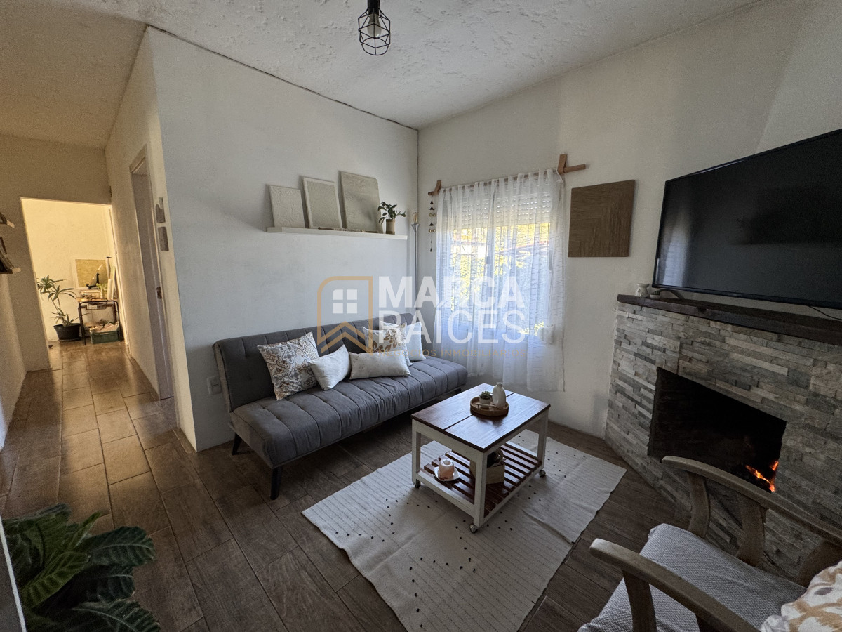 Casa ID.1562 - Venta Casa 3 Dormitorios en Terreno de 580 m2 Flor de Maroñas Montevideo