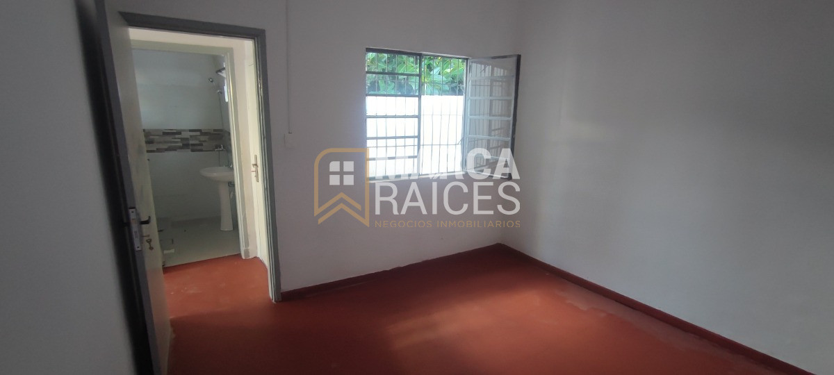 Casa ID.1047 - Venta 6 Apartamentos y Local Comercial Villa Española Montevide