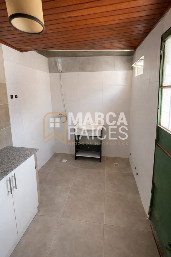 Casa ID.1931 - Alquiler Casa 3 Dormitorios 1 Baño Patio Las Acacias Montevideo