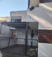 Venta Casa 3 Dormitorios 2 Baños Cochera Patio Pocitos Montevideo