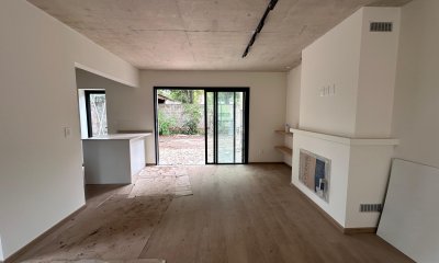 Venta casa de 3 dormitorios 2 baños parrillero y cochera en complejo privado a estrenar Prado Montevideo