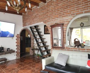 Venta 2 Casas Un Mismo Padron Colon Montevideo