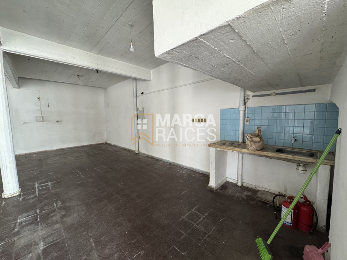 Local Comercial ID.1766 - Venta y Alquiler Local Comercial con casa, Florida, Uruguay