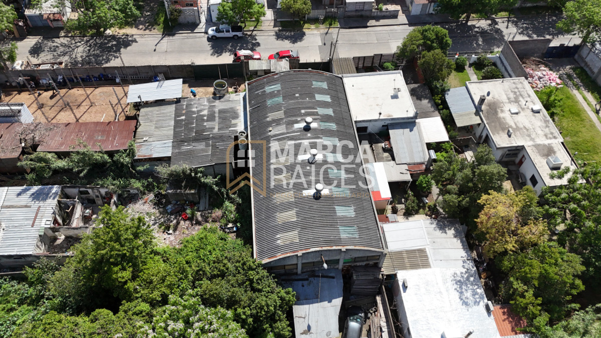 Local Comercial ID.1681 - Alquiler Local Depósito Oficina Batlle Berres Belvedere  Nuevo París Montevideo