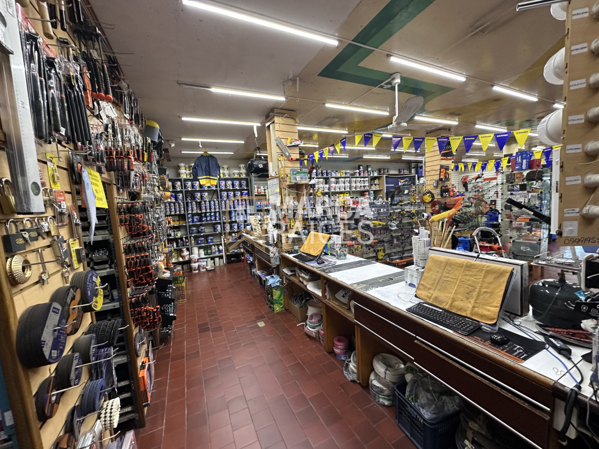 Local Comercial ID.1478 - Gran Oportunidad Venta Local + 2 casas + Depósito en esquina estratégica con Comercio Funcionando Paso de La Arena Montevideo