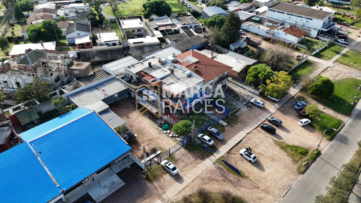 Local Comercial ID.1478 - Gran Oportunidad Venta Local + 2 casas + Depósito en esquina estratégica con Comercio Funcionando Paso de La Arena Montevideo