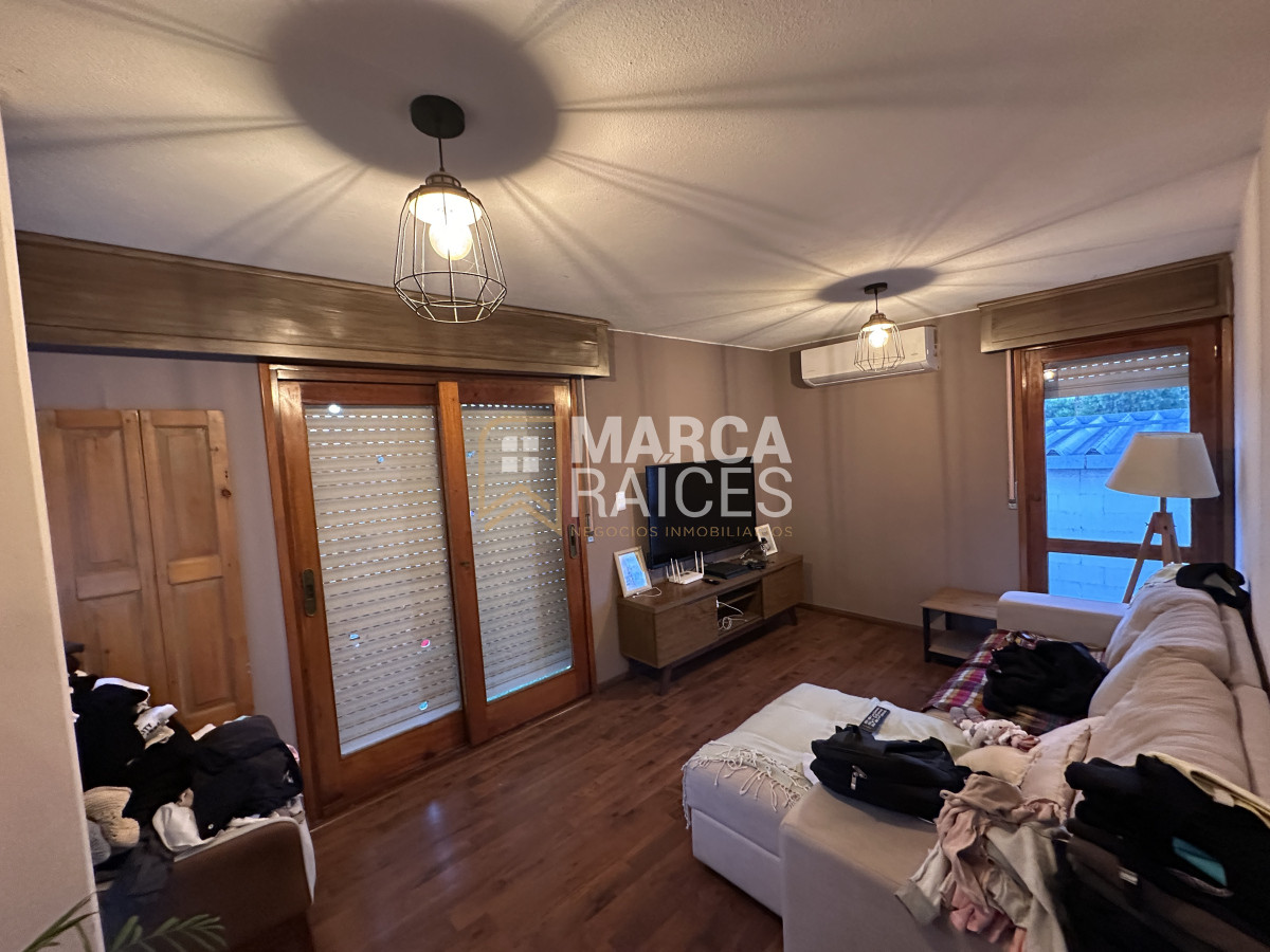 Local Comercial ID.1478 - Gran Oportunidad Venta Local + 2 casas + Depósito en esquina estratégica con Comercio Funcionando Paso de La Arena Montevideo