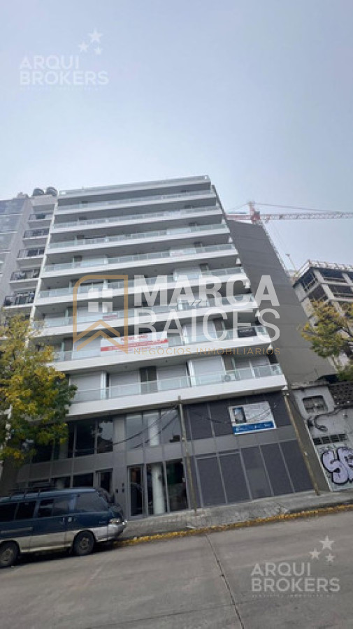 Local Comercial ID.1306 - Venta Local Comercial Doble Altura Con Renta Tres Cruces Montevideo
