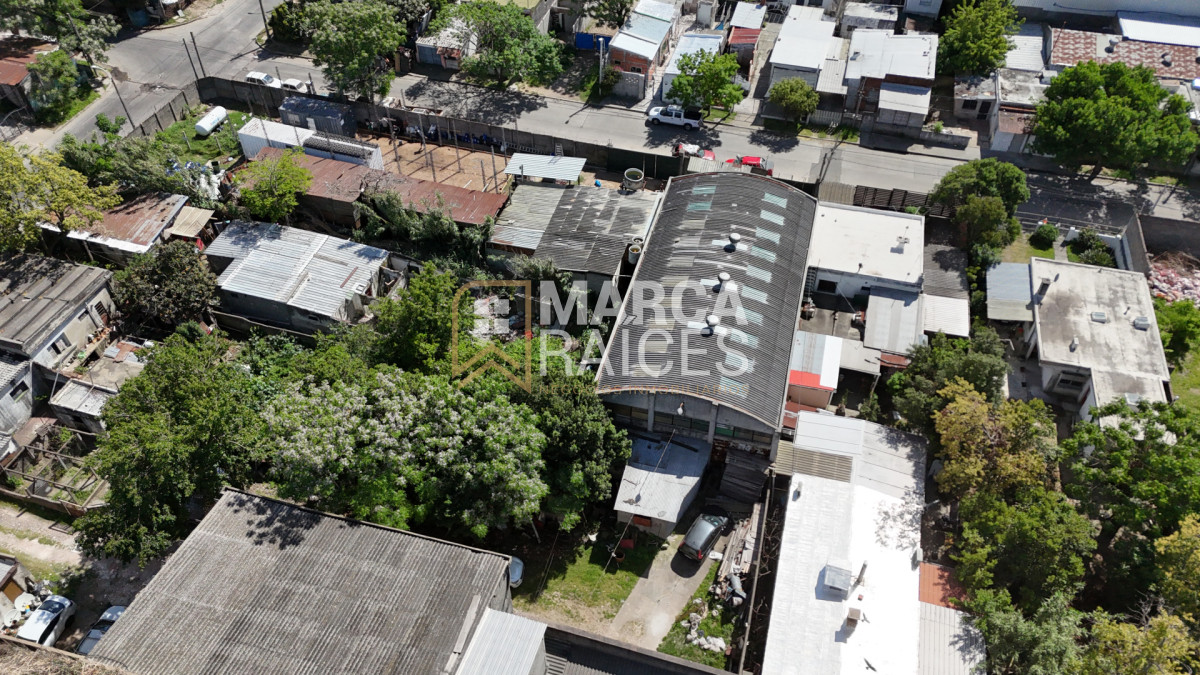 Local Comercial ID.1681 - Alquiler Local Depósito Oficina Batlle Berres Belvedere  Nuevo París Montevideo