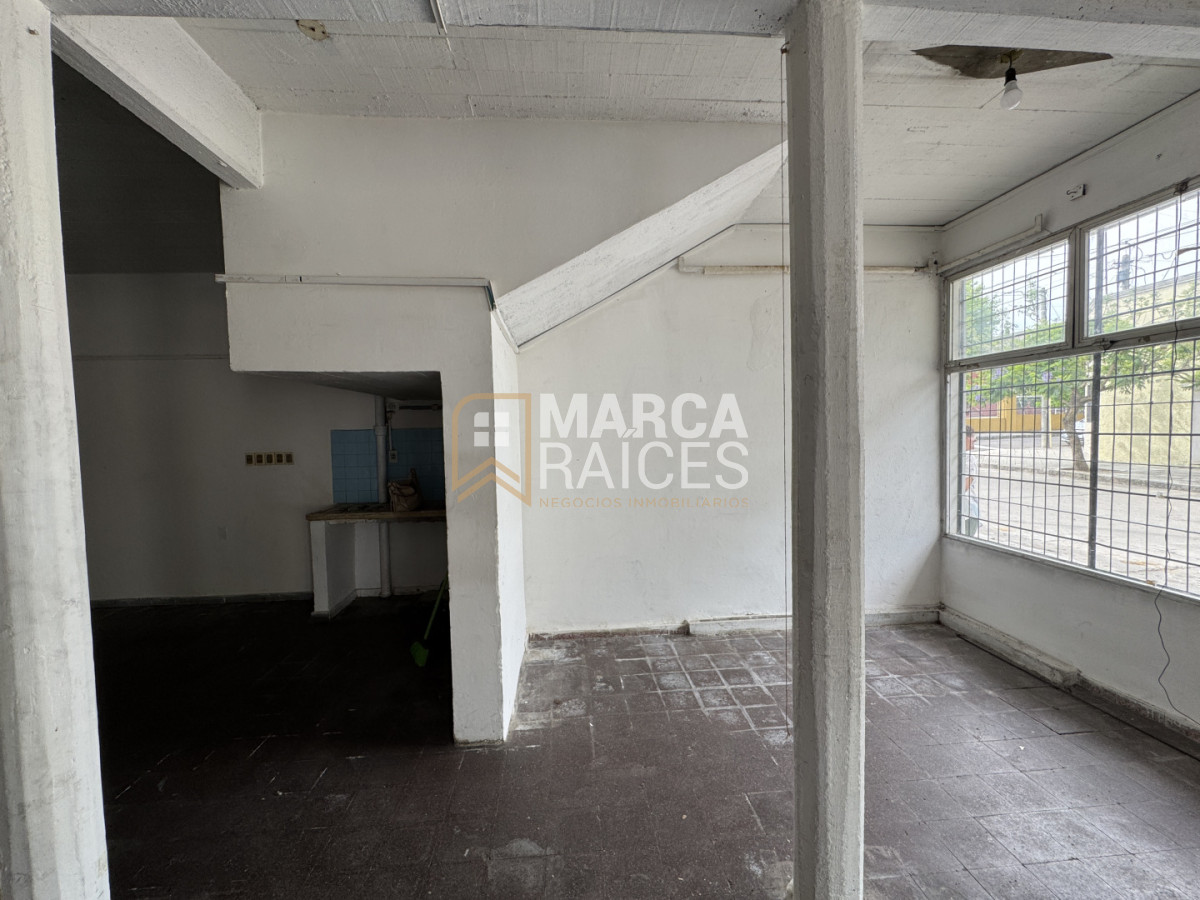Local Comercial ID.1766 - Venta y Alquiler Local Comercial con casa, Florida, Uruguay