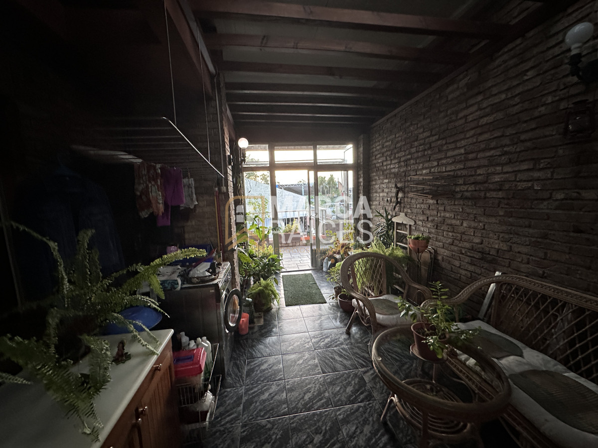 Local Comercial ID.1478 - Gran Oportunidad Venta Local + 2 casas + Depósito en esquina estratégica con Comercio Funcionando Paso de La Arena Montevideo