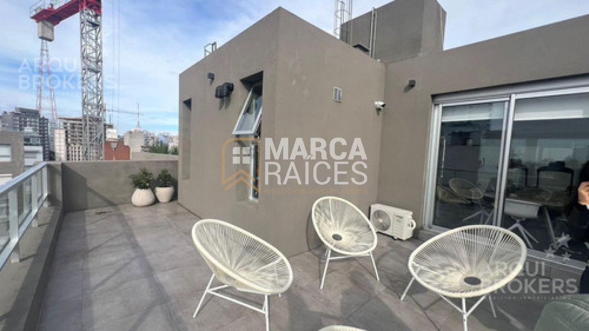 Local Comercial ID.1306 - Venta Local Comercial Doble Altura Con Renta Tres Cruces Montevideo