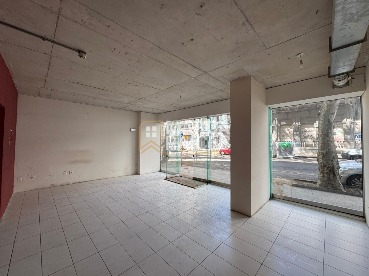 Local Comercial ID.1655 - Alquiler local comercial Centro Montevideo