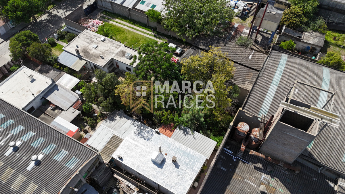 Local Comercial ID.1681 - Alquiler Local Depósito Oficina Batlle Berres Belvedere  Nuevo París Montevideo