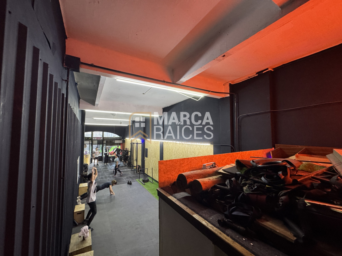 Local Comercial ID.2374 - Venta Local Comercial Actualmente Con Renta 90m2 Centro Montevideo