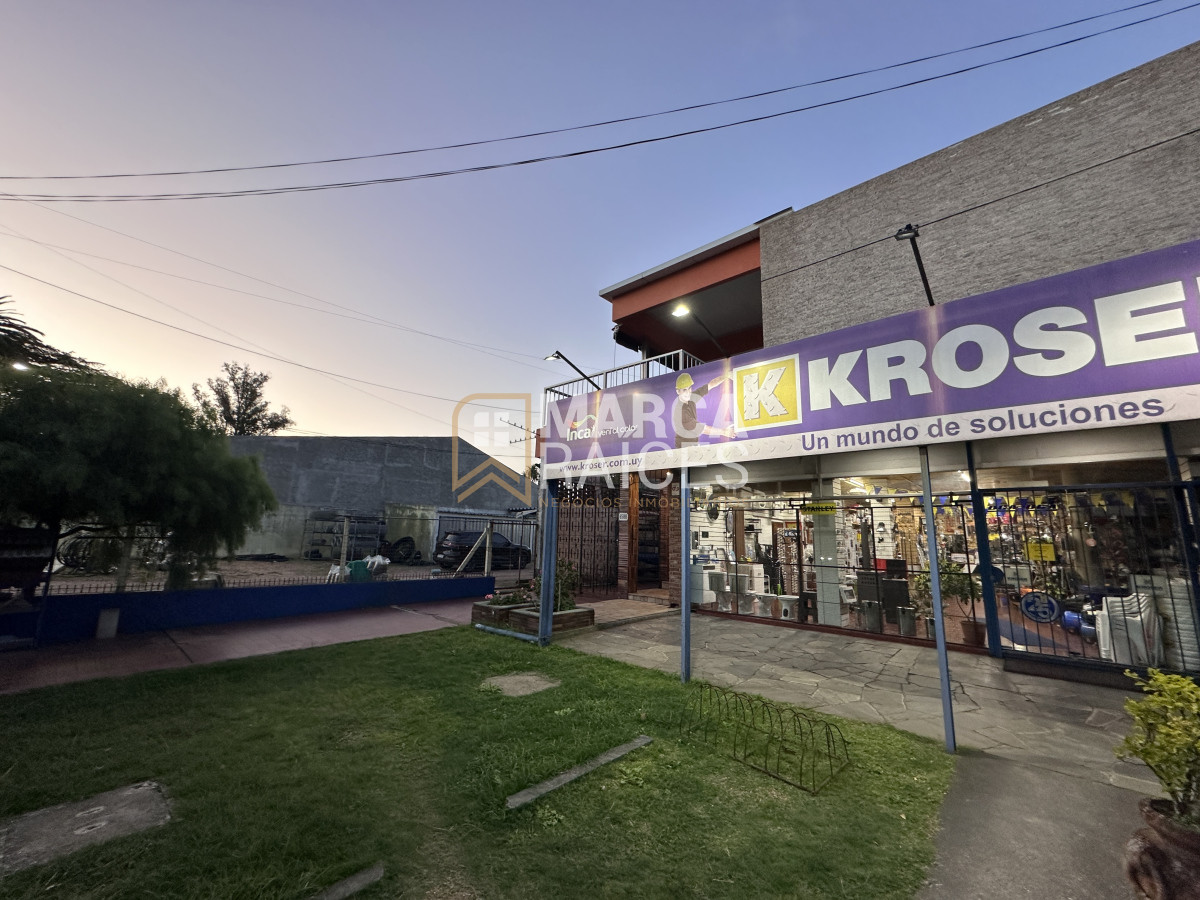 Local Comercial ID.1478 - Gran Oportunidad Venta Local + 2 casas + Depósito en esquina estratégica con Comercio Funcionando Paso de La Arena Montevideo