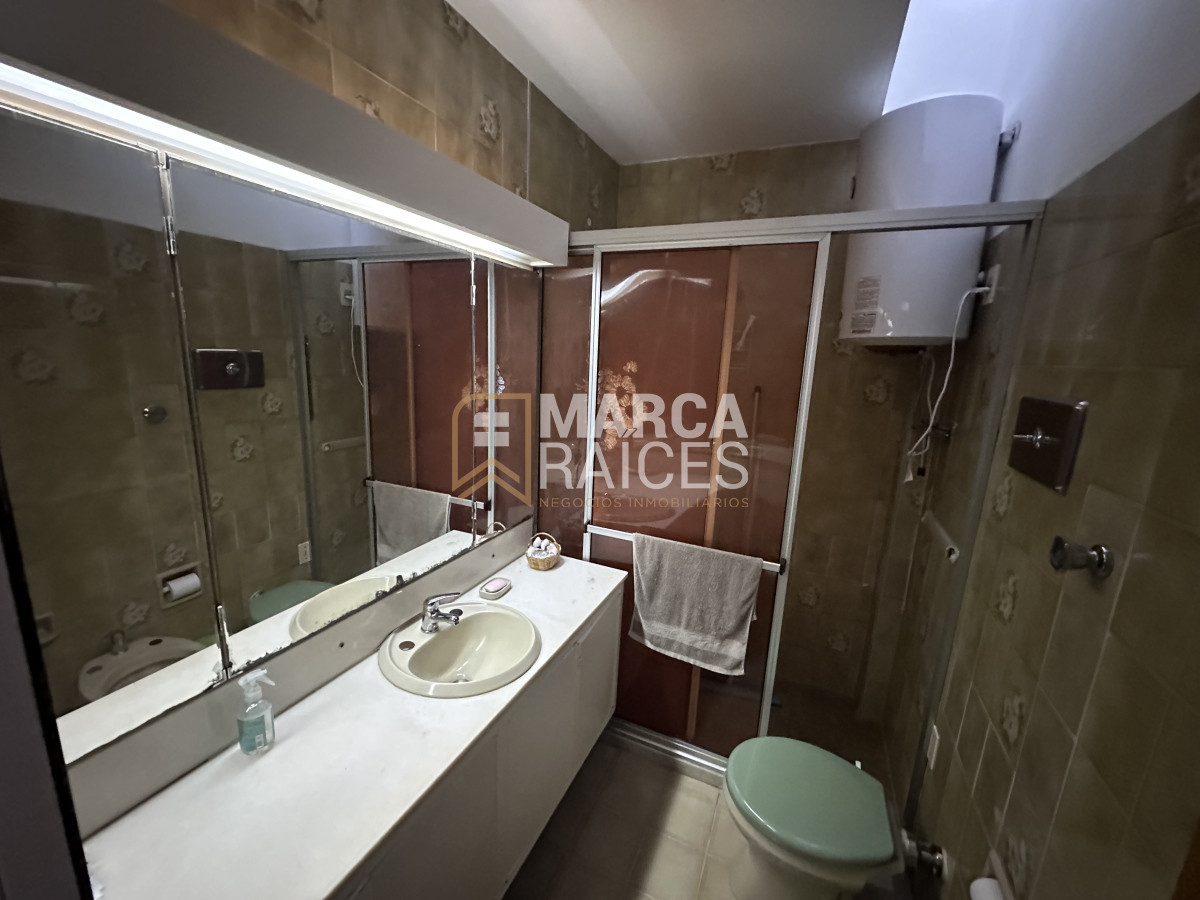 Local Comercial ID.1478 - Gran Oportunidad Venta Local + 2 casas + Depósito en esquina estratégica con Comercio Funcionando Paso de La Arena Montevideo