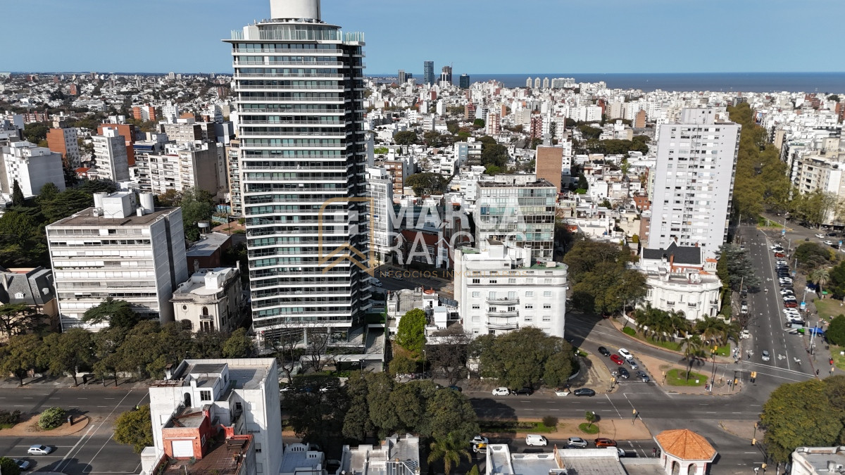 Terreno ID.37 - Venta Terreno Con Doble Acceso Bulevar Artigas y Ponce Pocitos Montevideo