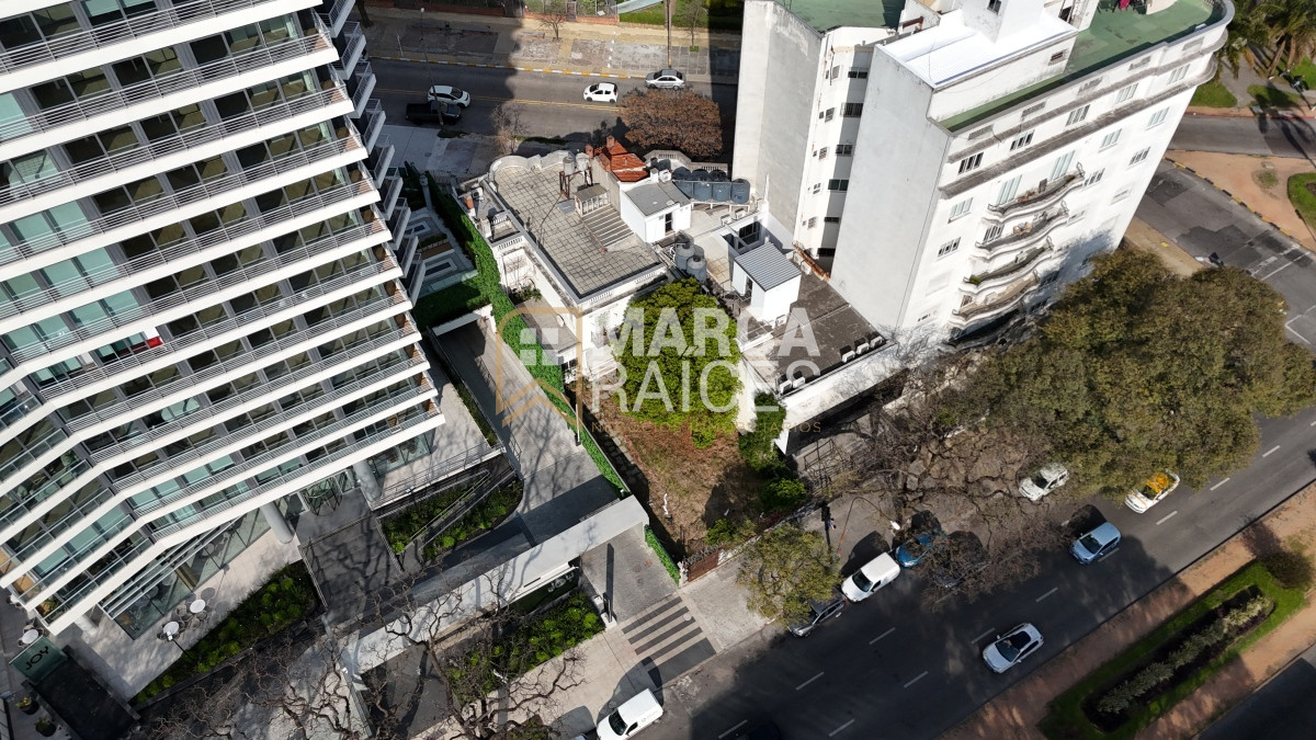 Terreno ID.37 - Venta Terreno Con Doble Acceso Bulevar Artigas y Ponce Pocitos Montevideo