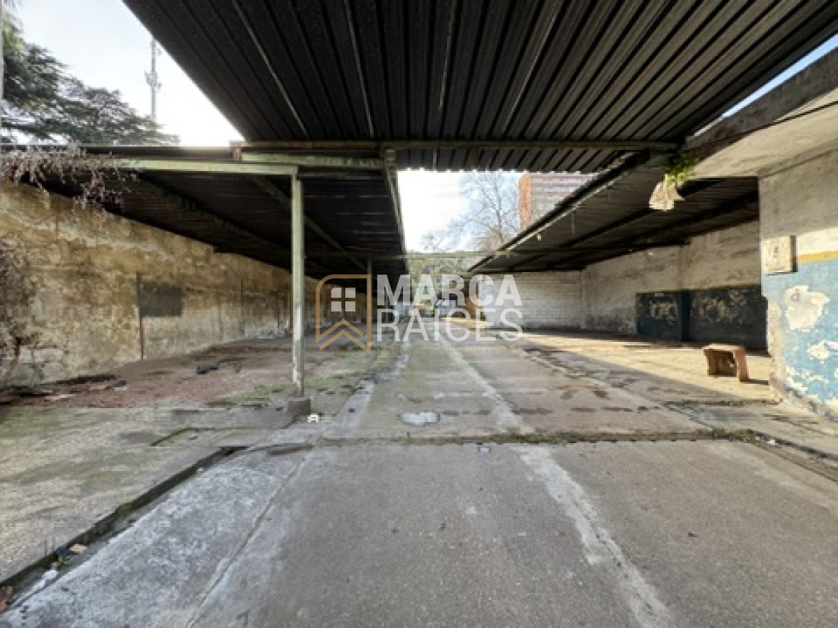 Terreno ID.533 - Venta Terreno Ideal para Desarrollo 1519m2 Millan Prado Montevideo