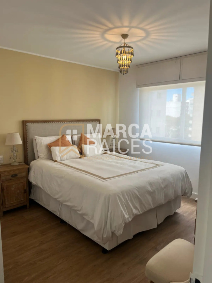 Apartamento ID.2021 - Alquiler Apartamento 2 Dormitorios 2 Baños Cochera Pocitos Montevideo