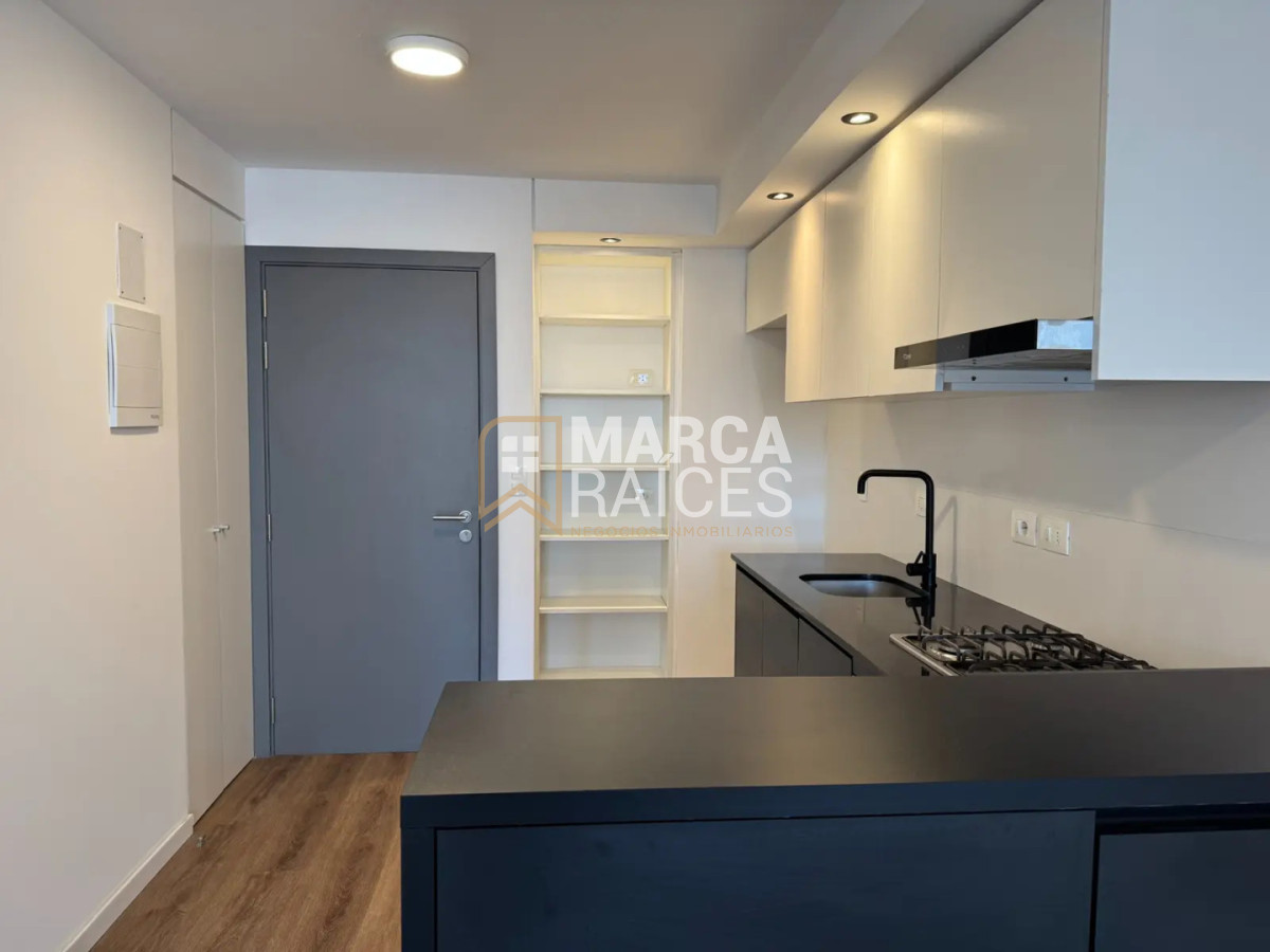 Apartamento ID.2090 - Alquiler Apartamento 1 Dormitorio y medio Centro Montevideo