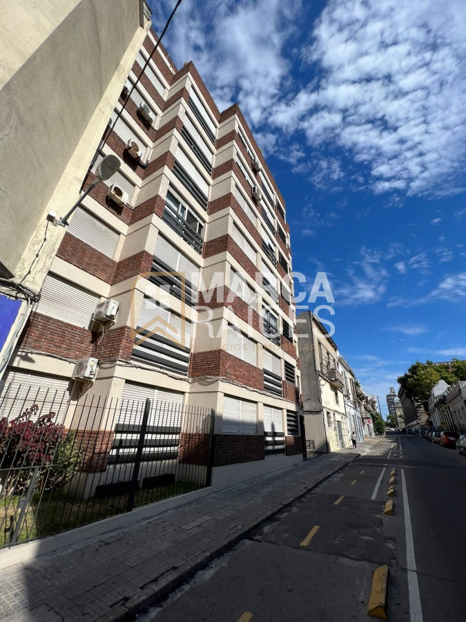 Apartamento ID.185 - Alquiler Apartamento 1 Dormitorio al Frente Planta Baja Cordon Sur Montevideo