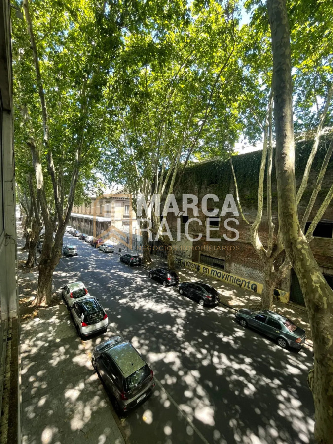 Apartamento ID.1474 - Alquilo apartamento de 1 dormitorio amueblado con cochera en Centro, Montevideo.